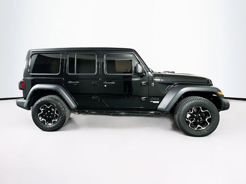 Used 2021 Jeep Wrangler Unlimited Sport w/ Sun And Sound Package AWD/4WD image 10