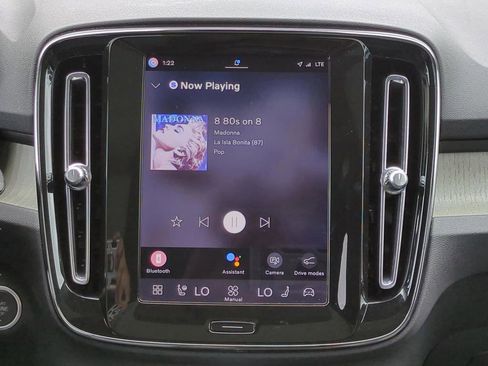 Certified 2024 Volvo XC40 B5 Core AWD/4WD image 15