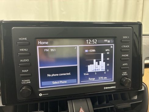 Used 2022 Toyota RAV4 XLE image 9