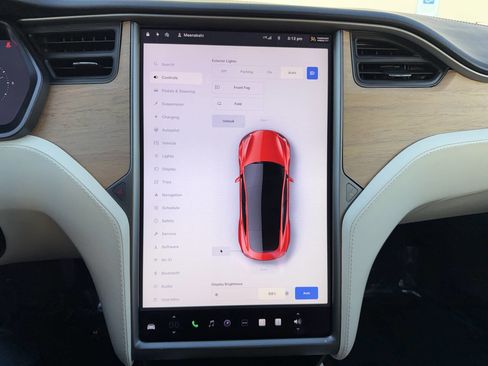 Used 2020 Tesla Model S Long Range Plus image 15