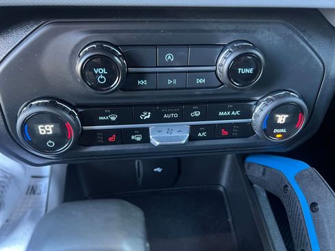 Used 2023 Ford Bronco Black Diamond AWD/4WD image 28