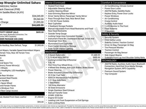 Used 2017 Jeep Wrangler Unlimited Sahara w/ Connectivity Group image 30