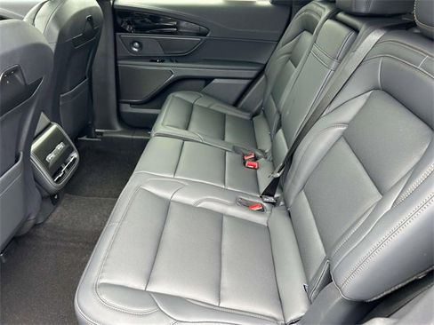 New 2025 Lincoln Nautilus Premier w/ Equipment Group 102A image 16