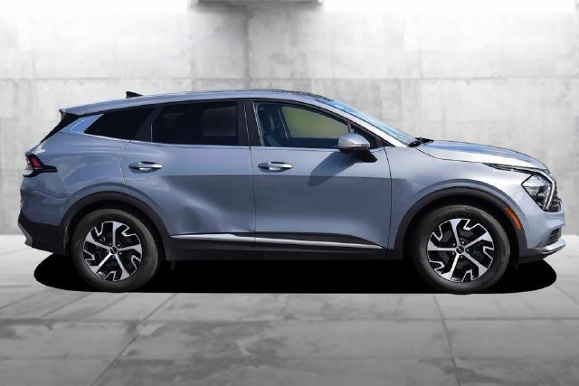 Used 2023 Kia Sportage EX FWD image 5