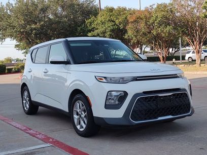 Used 2022 Kia Soul LX w/ Technology Package
