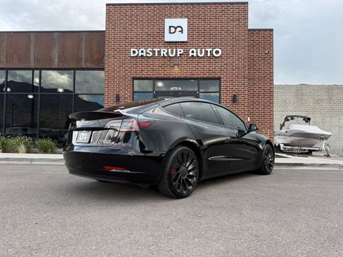 Used 2022 Tesla Model 3 Performance image 6