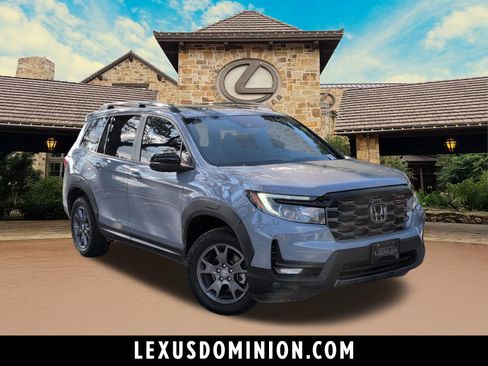Used 2024 Honda Passport TrailSport image 1