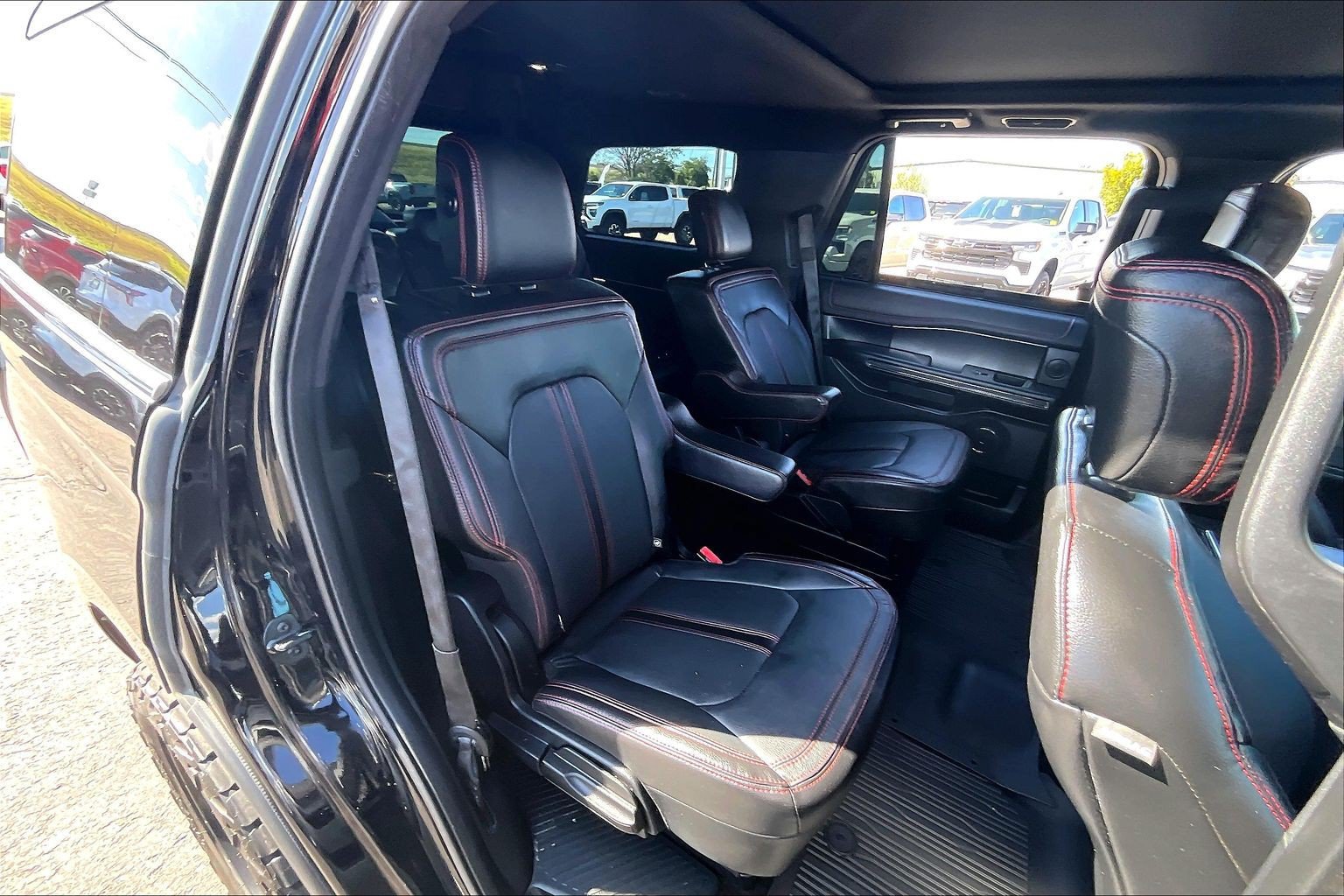 Used 2020 Ford Expedition Limited w/ Equipment Group 303A RWD image 29