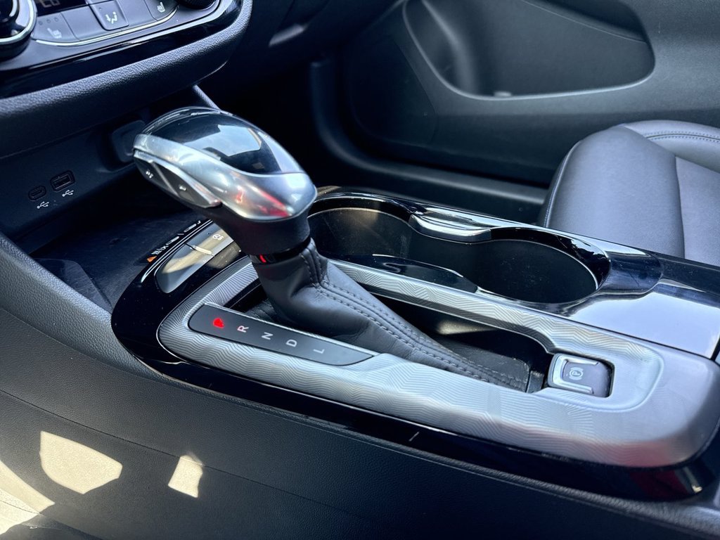 Used 2025 Buick Envista Sport Touring w/ Convenience I Package FWD image 19