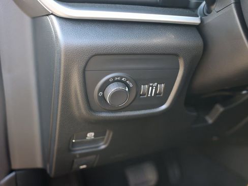 New 2025 Jeep Grand Cherokee Laredo X w/ Trailer Tow Package image 17