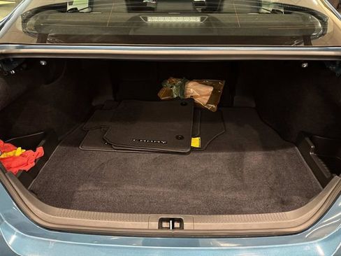 Used 2025 Toyota Camry Hybrid image 9