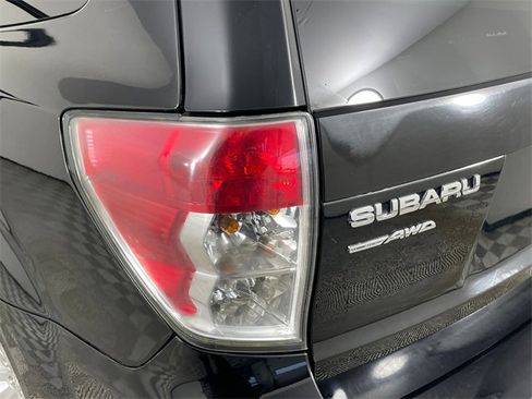 Used 2011 Subaru Forester 2.5X Limited image 19