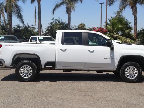 Used 2021 Chevrolet Silverado 2500 LT w/ Fleet Comfort Package AWD/4WD image 10