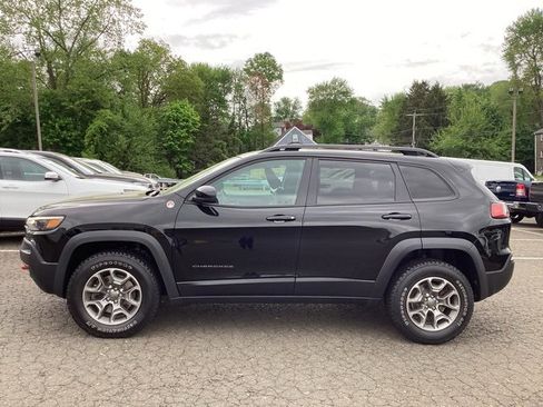 Used 2022 Jeep Cherokee Trailhawk image 8