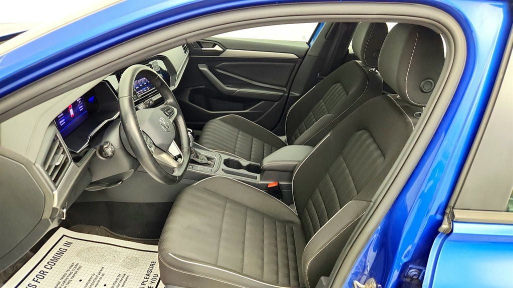 Used 2022 Volkswagen Jetta Sport FWD image 17