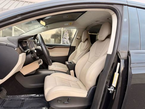 Used 2017 Tesla Model X 100D image 17