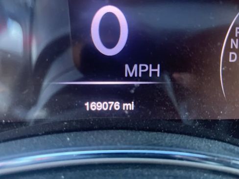 Used 2017 Jeep Grand Cherokee Limited image 33