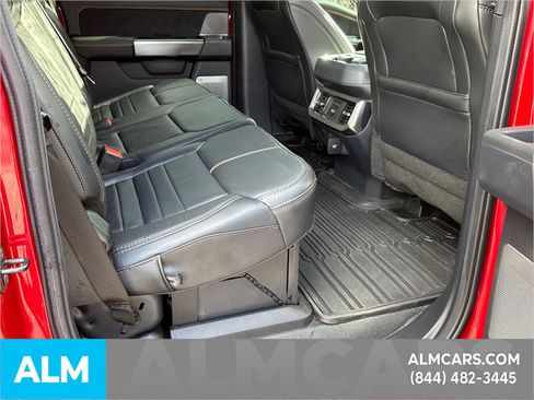 Used 2024 Ford F250 Platinum image 18