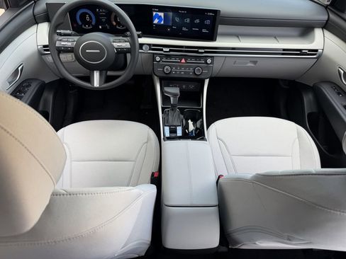 New 2026 Hyundai Tucson SE image 11