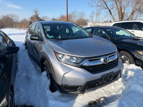 Used 2019 Honda CR-V LX image 4