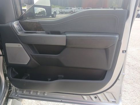 Used 2023 Ford F250 Lariat w/ Black Appearance Package image 51