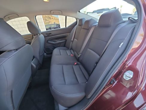Used 2024 Nissan Altima 2.5 SV FWD image 26