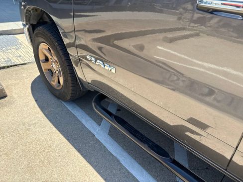 Used 2019 RAM 1500 Big Horn AWD/4WD image 11