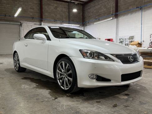 Used 2014 Lexus IS 250C w/ Luxury Package RWD image 22