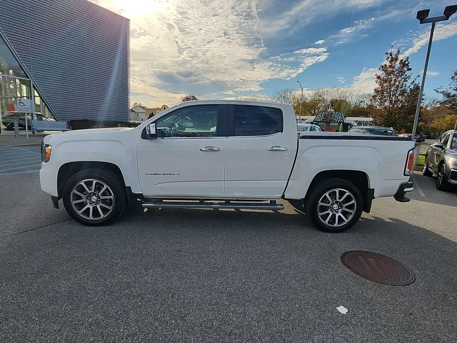 Used 2021 GMC Canyon Denali AWD/4WD image 7