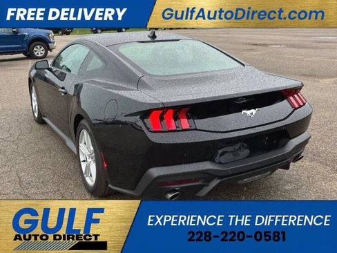 Used 2026 Ford Mustang Coupe RWD image 5