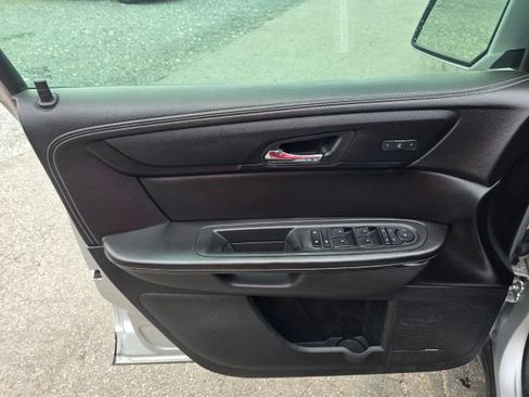 Used 2015 Chevrolet Traverse LTZ AWD/4WD image 11