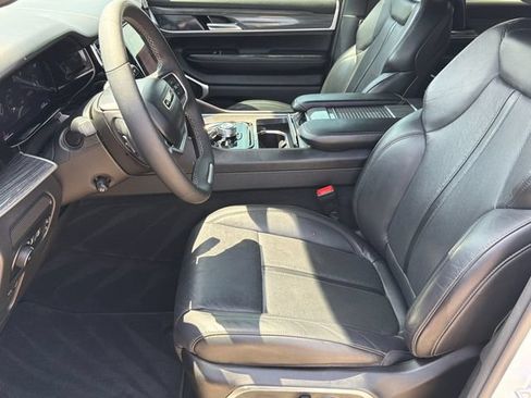 Used 2022 Jeep Wagoneer Series II w/ Rear Seat Video Group 1 AWD/4WD image 21