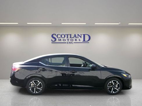 Used 2024 Nissan Sentra SV FWD image 5