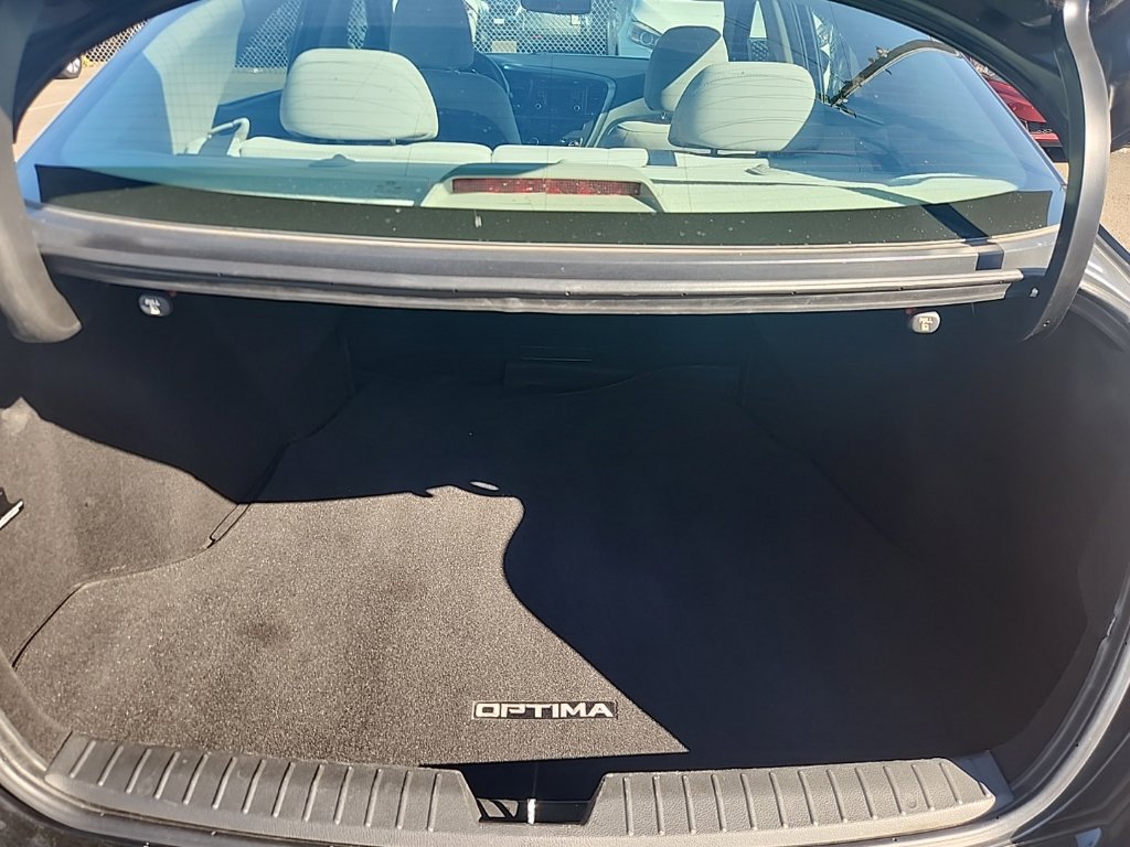 Used 2013 Kia Optima LX FWD image 18