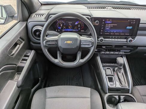 Used 2024 Chevrolet Colorado W/T RWD image 16
