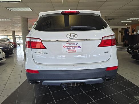 Used 2014 Hyundai Santa Fe GLS image 5