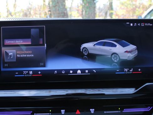 Used 2024 BMW 530i xDrive w/ Executive Package image 14