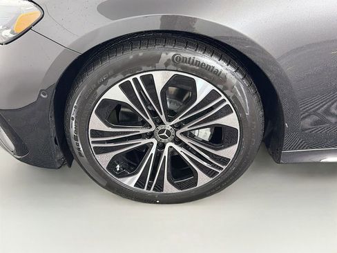 New 2026 Mercedes-Benz E 350 4MATIC Sedan image 32