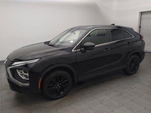 Used 2024 Mitsubishi Eclipse Cross LE AWD/4WD image 2