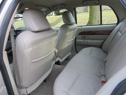 Used 2006 Mercury Grand Marquis LS image 11