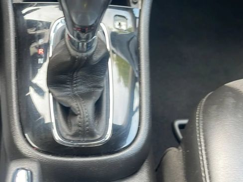 Used 2021 Buick Encore Preferred w/ Safety Package AWD/4WD image 32