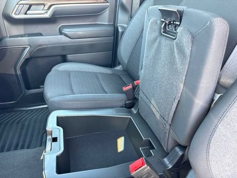 Used 2024 Chevrolet Silverado 1500 LT AWD/4WD image 16
