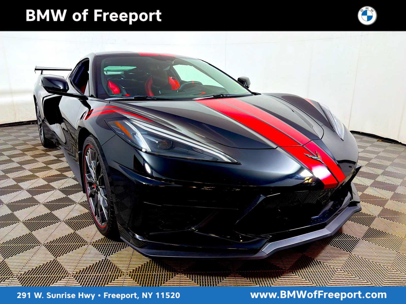 Used 2023 Chevrolet Corvette Stingray Preferred Cpe w/ Z51 Performance Package RWD image 1
