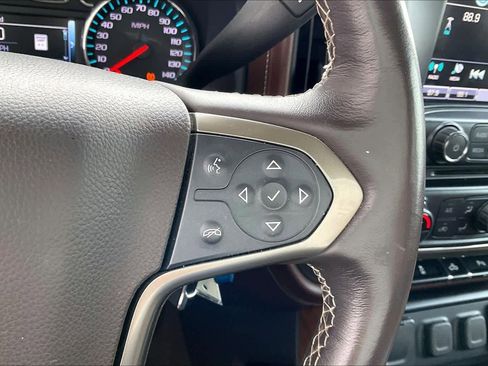Used 2018 Chevrolet Silverado 1500 High Country image 23