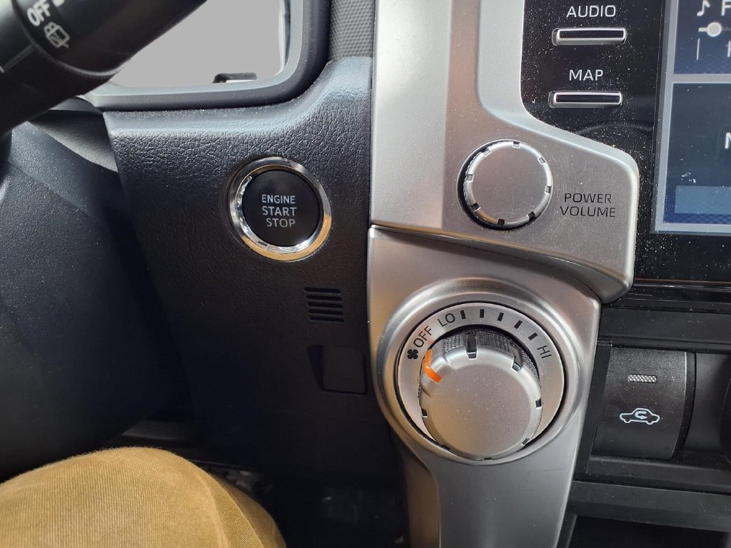 Used 2024 Toyota 4Runner SR5 AWD/4WD image 9