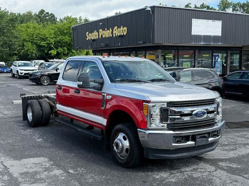 Used 2017 Ford F350 XLT w/ Snow Plow Prep Package AWD/4WD image 2