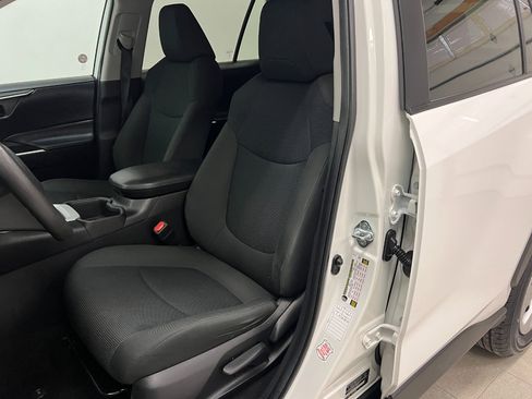 Used 2024 Toyota RAV4 LE image 24