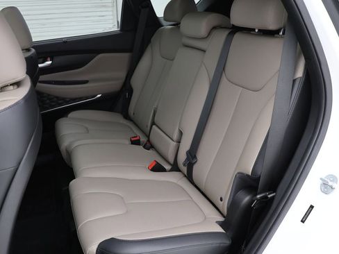 Used 2023 Hyundai Santa Fe SEL w/ Premium Package image 12