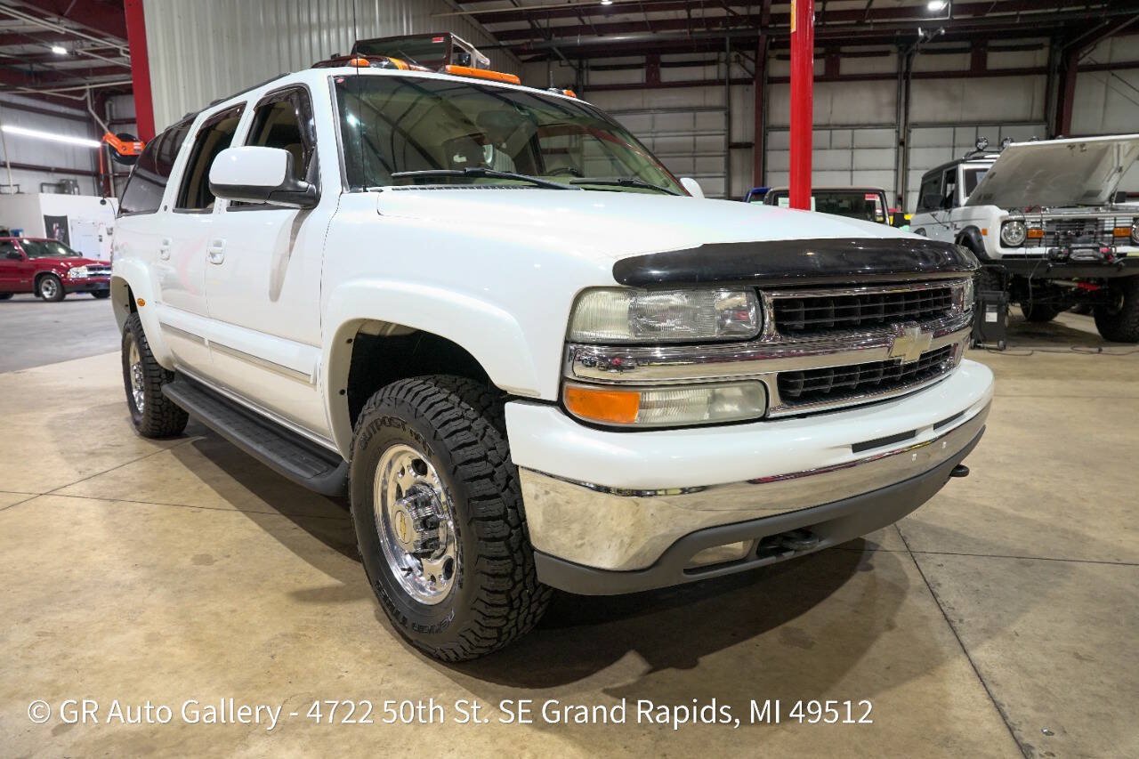 Used 2003 Chevrolet Suburban 2500 LT w/ LT Preferred Equipment Group AWD/4WD image 12