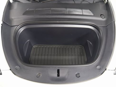 Used 2023 Tesla Model Y Long Range image 20